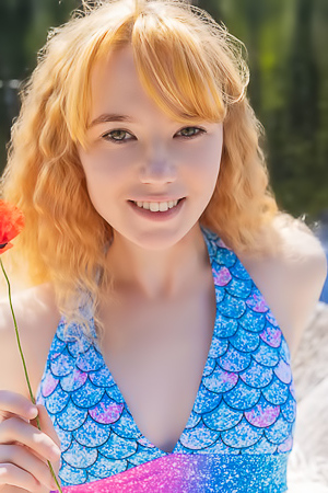 Erika Fox Goes Face Down Booty Up For An Intimate Rear View