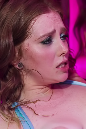 Luxe La Fox, Lucy Foxx Tease And Share Dereks Cock On The Party Bus