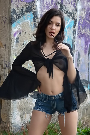 Blanche Outdoors - Magnetic Energy