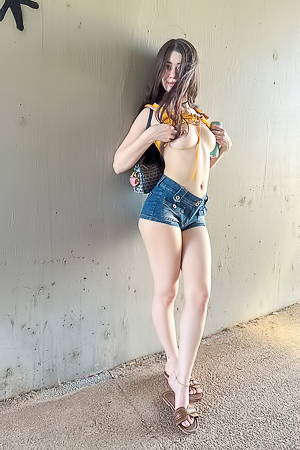 Zoey Casual Teaser FTV Girls