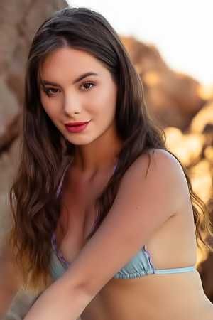 Liz Ocean Posing With Glowing Skin After A Hot Shower And Rooted Fingers