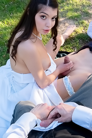Anna Bella Inves Any Moment Her Husband Returns